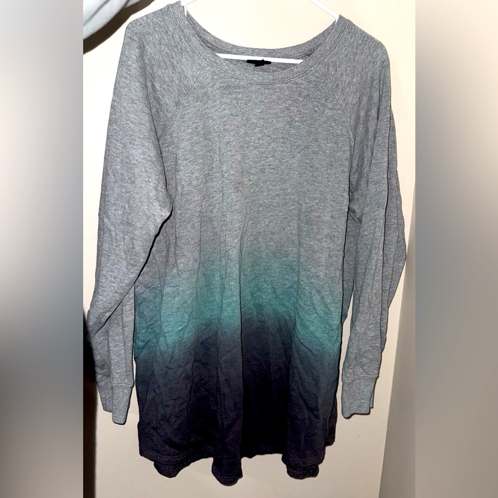 Torrid Gray and Blue Ombre Women's sweater